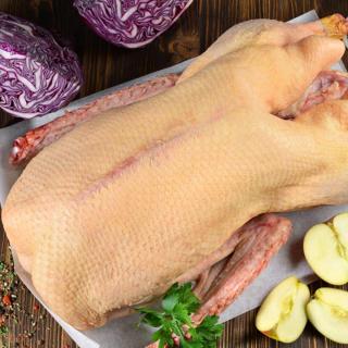 Gans groß mit Innereien ca. 5,5 kg