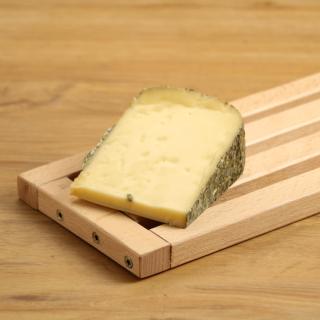 Rusticus (Schabzigerklee) ca. 210 g 50%