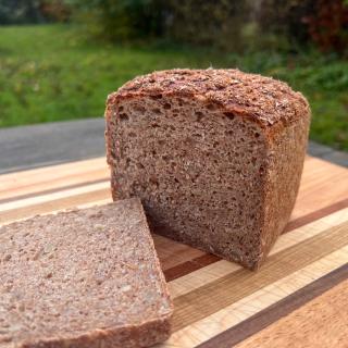 Monatsbrot Dezember Dinkelsaftkornbrot