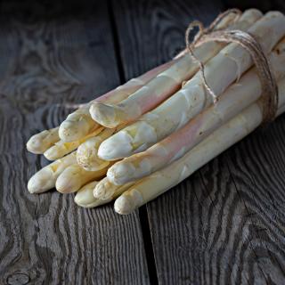 Spargel weiß 500 g Bund