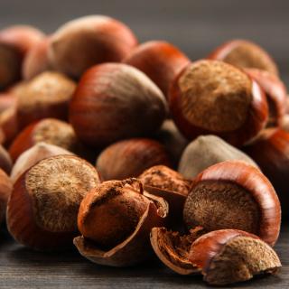 Haselnüsse mit Schale 250 g