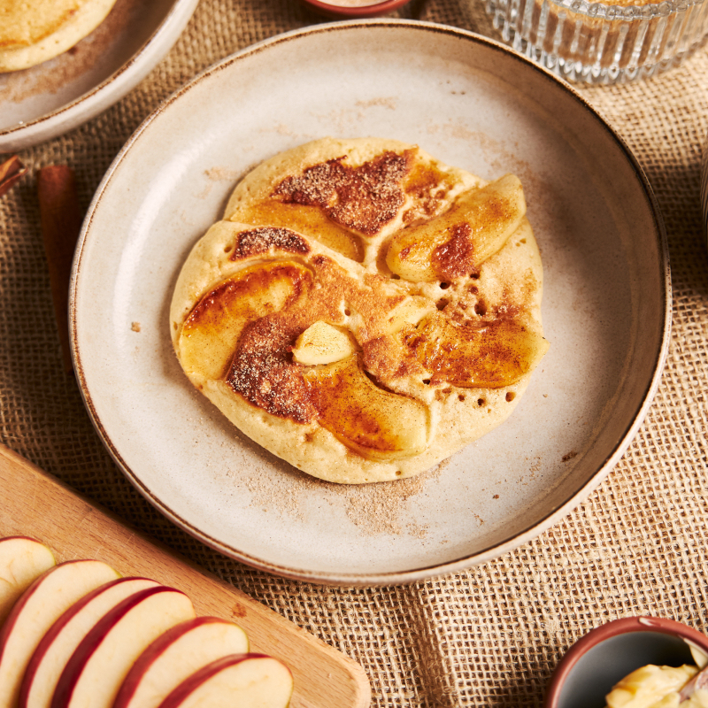 Elstar Apfel-Pfannkuchen mit Ahornsirup