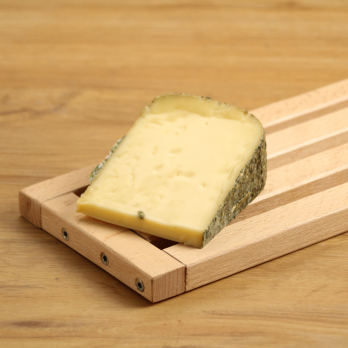 Rusticus (Schabzigerklee) ca. 210 g 50%