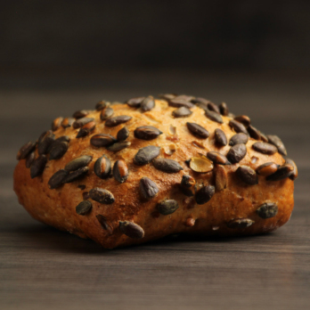 Dinkel-Hofbrötchen Kürbiskerne