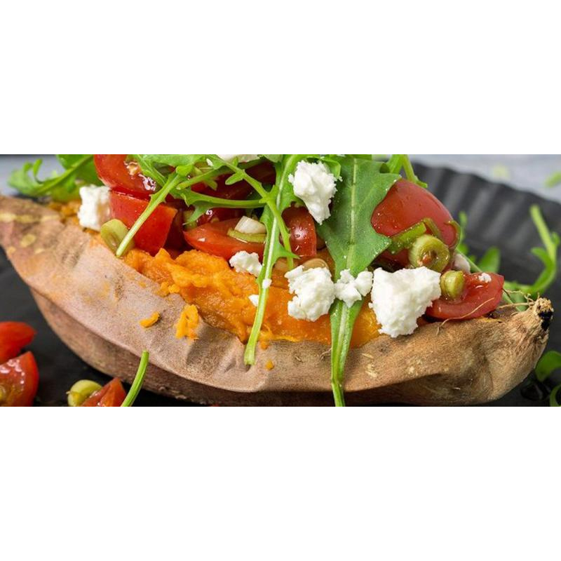 Süßkartoffel mit Tomate, Rucola und Feta