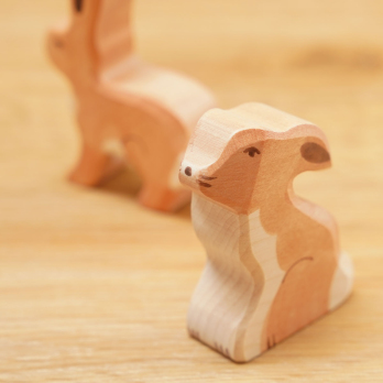 Holztier Hase, sitzend