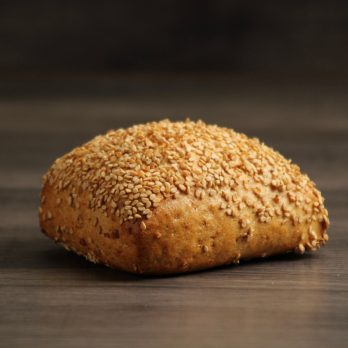 Dinkel-Hofbrötchen Sesam